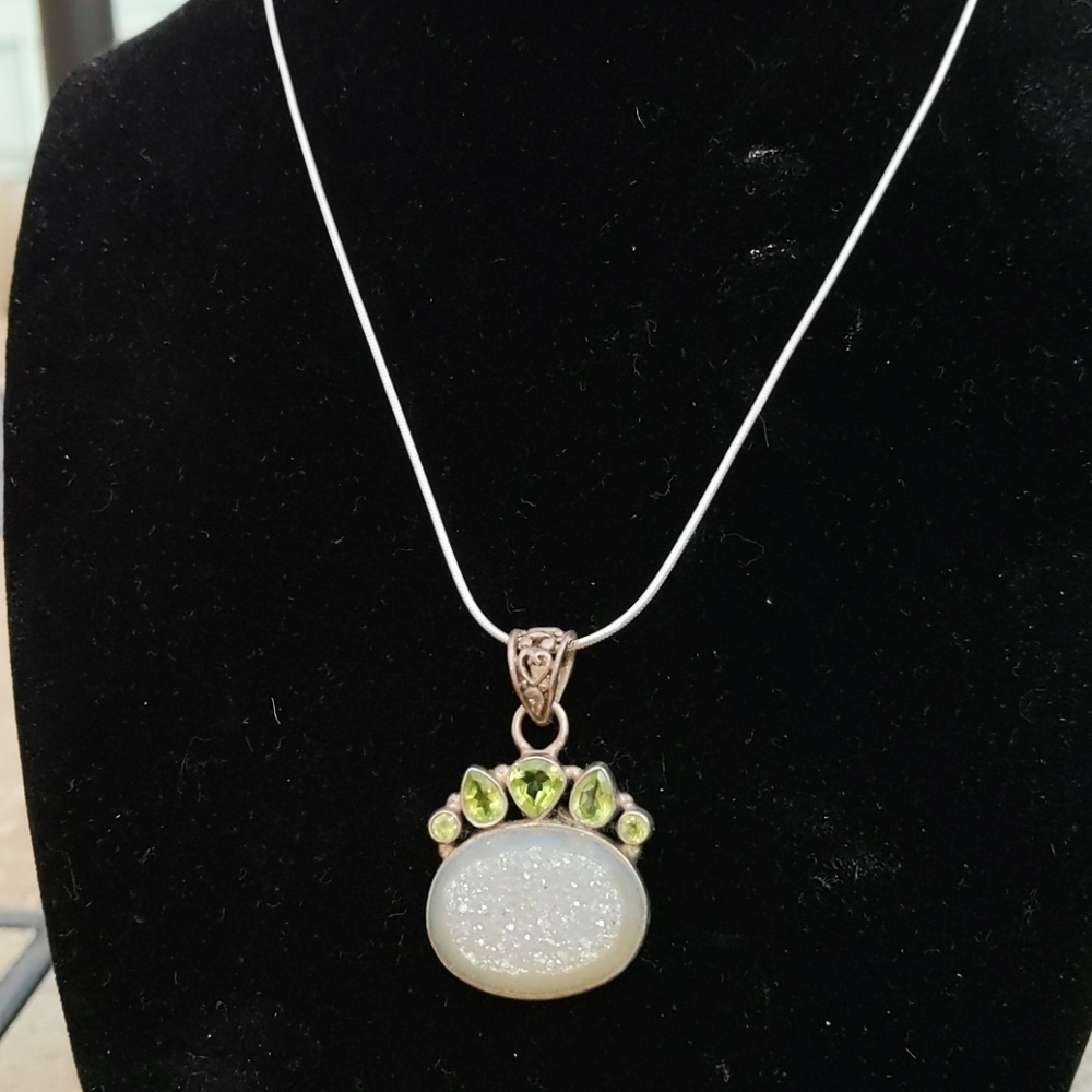 . 925 Sterling Silver Druzy/Peridot Pendant